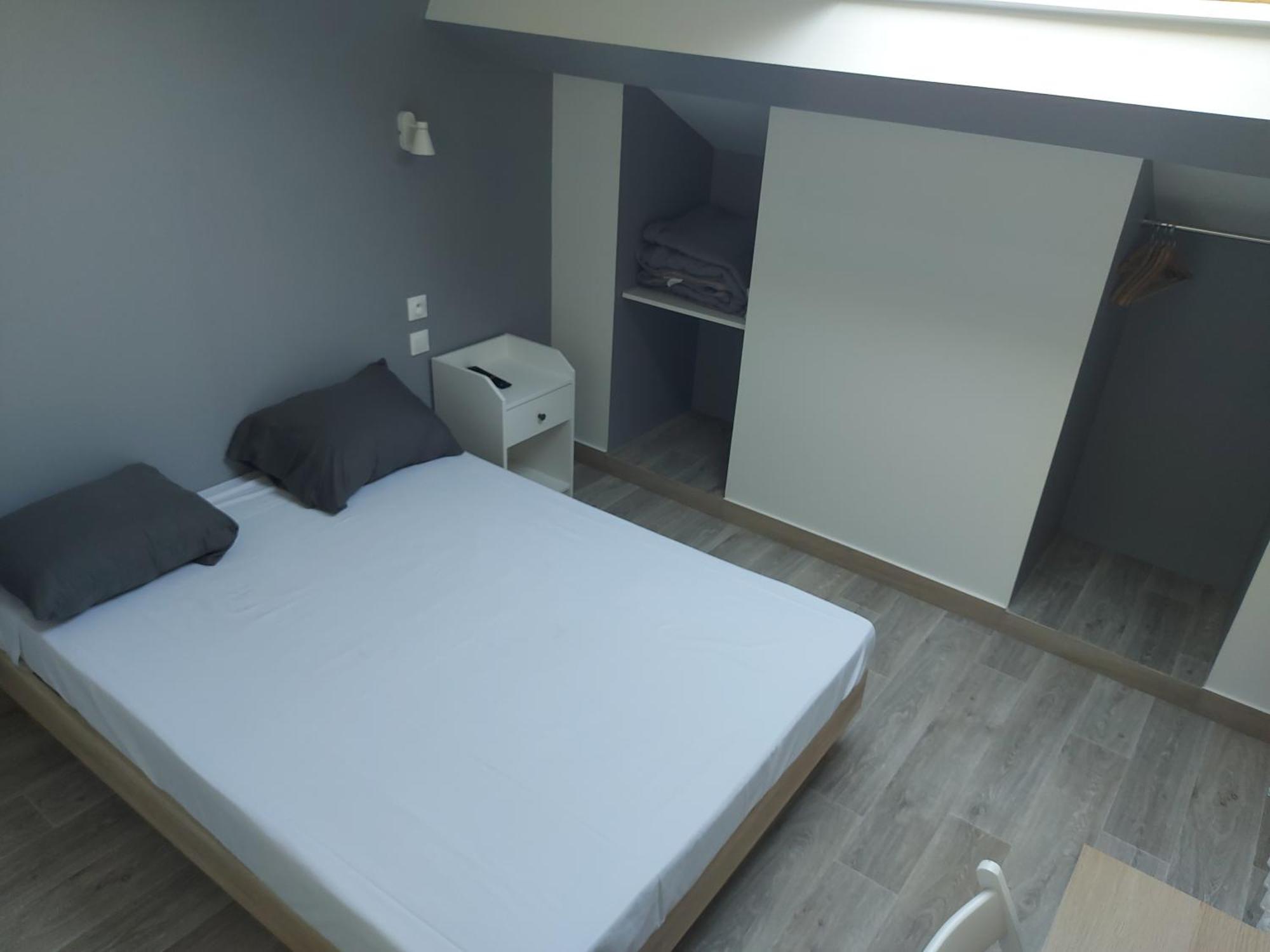 Ardenn'Hotel Reims Ruang foto